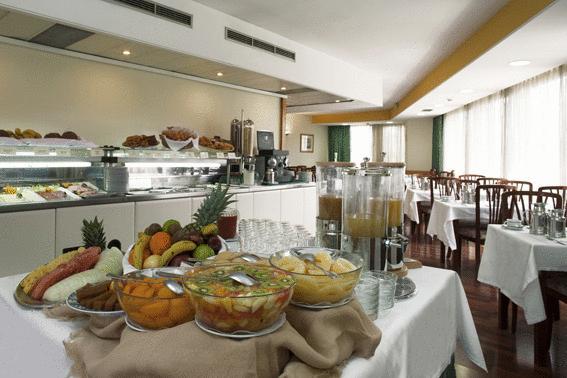 Husa Moncloa Madrid Restaurant foto